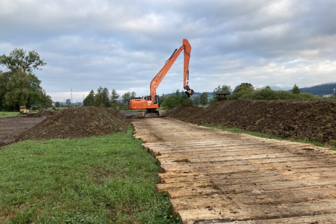 Mit Baggermatratzen konnte der Boden geschont werden.
